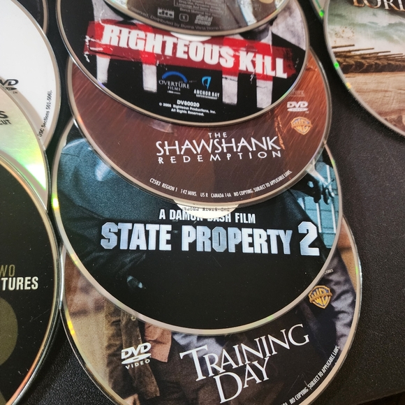 30 DVD Lot - no cases - Picture 4 of 6